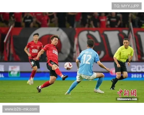 成都蓉城战平深圳新鹏城 连续两个赛季获得联赛季军 成都蓉城战平深圳新鹏城 连续两个赛季获得联赛季军